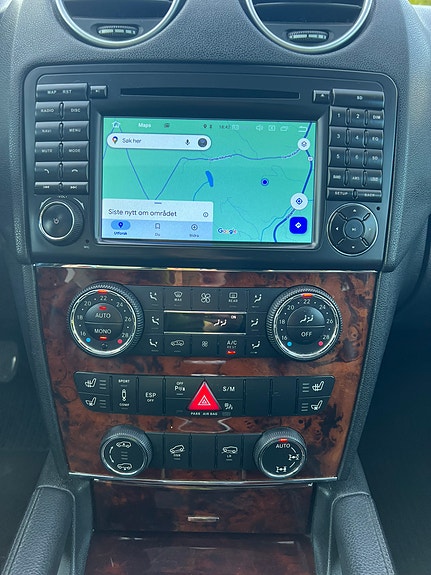 Mercedes-Benz ML420 18 of 30