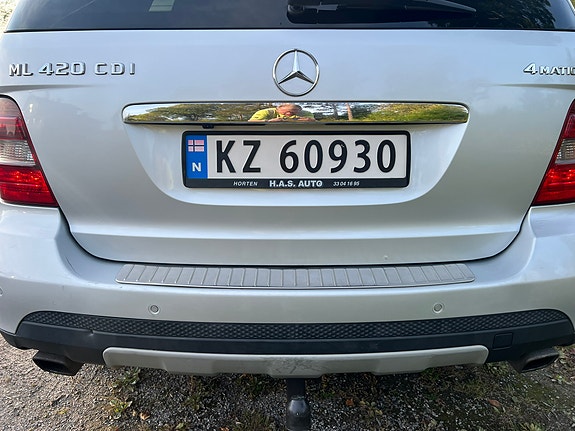 Mercedes-Benz ML420 26 of 30