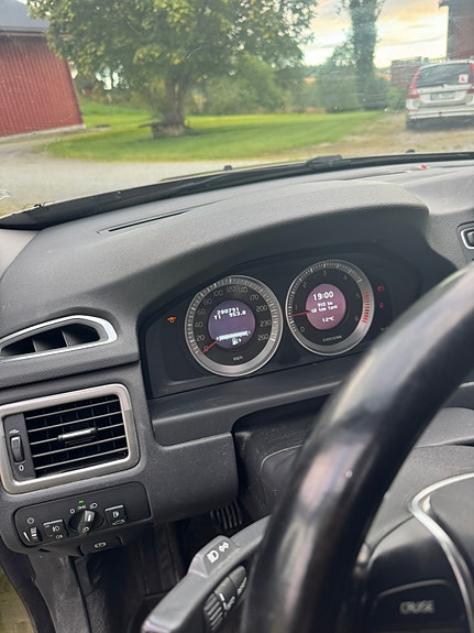 Volvo V70 5 of 10