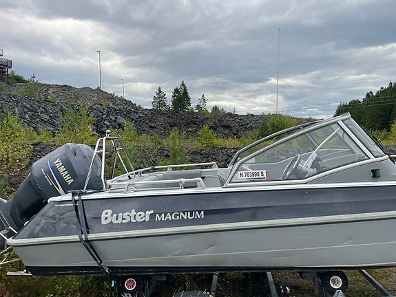 Buster Magnum 12 of 19