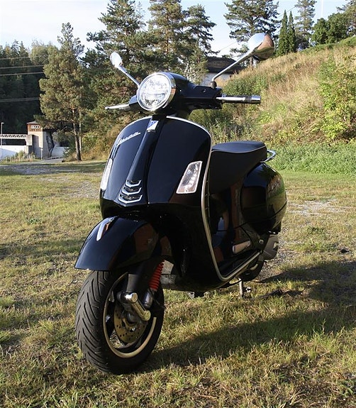 Vespa GTS 125 7 of 10