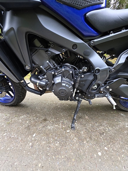 Yamaha MT-09 8 of 15