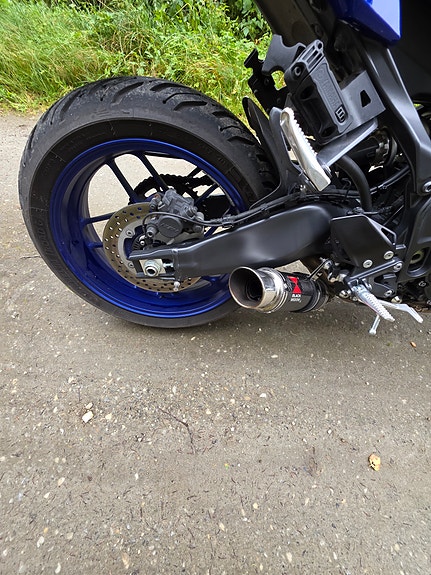 Yamaha MT-09 9 of 15