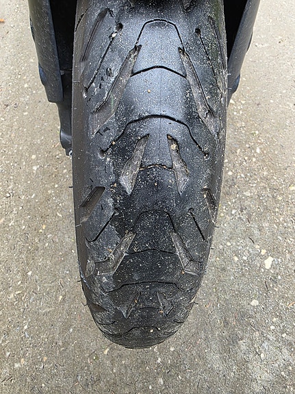 Yamaha MT-09 11 of 15