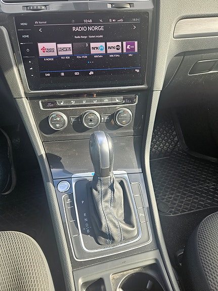 Volkswagen e-Golf VII 13 of 14
