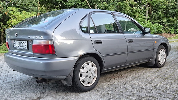Toyota Corolla 4 of 21
