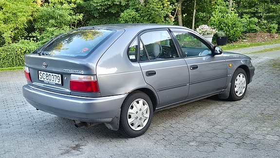 Toyota Corolla 10 of 21
