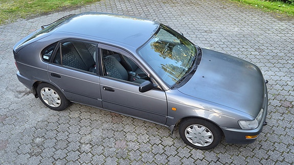 Toyota Corolla 11 of 21