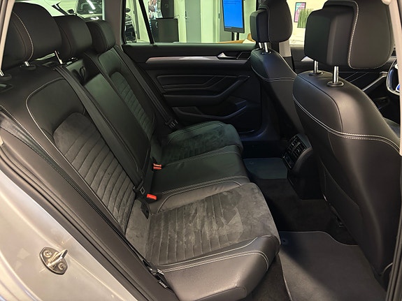 Volkswagen Passat 24 of 27