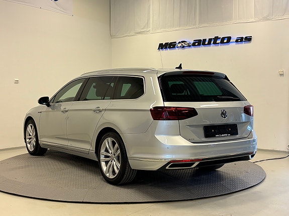 Volkswagen Passat 6 of 27