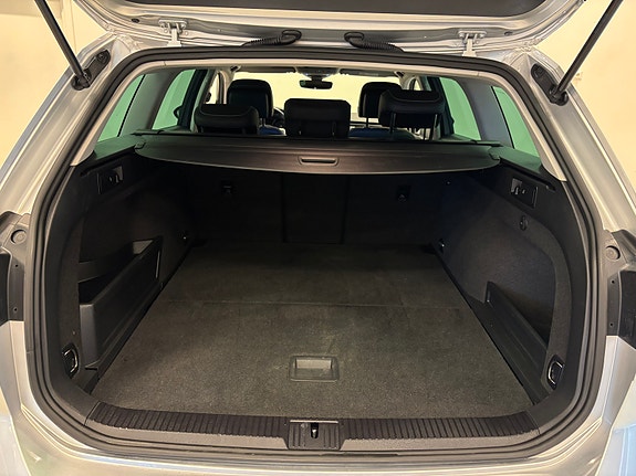 Volkswagen Passat 27 of 27