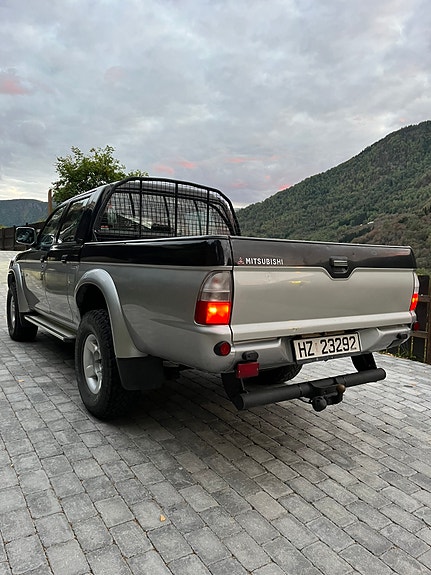 Mitsubishi L200 3 of 27