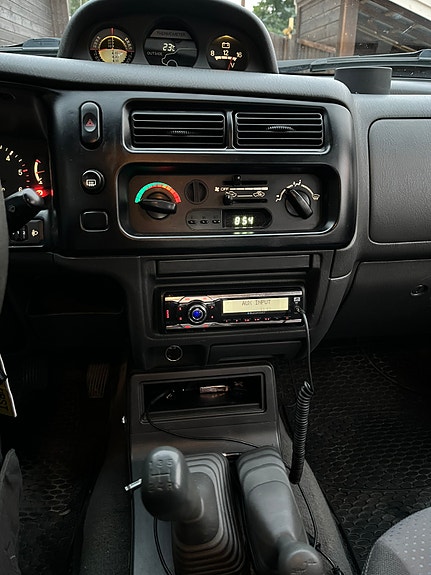 Mitsubishi L200 13 of 27