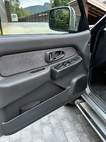 Mitsubishi L200 11 of 27