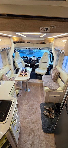 Rapido Rapido 696 F 14 of 30