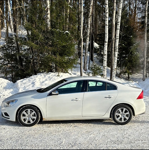 Volvo S60 4 of 18