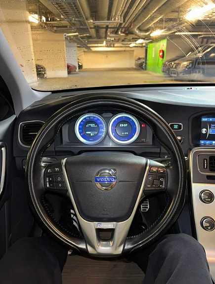 Volvo S60 15 of 18
