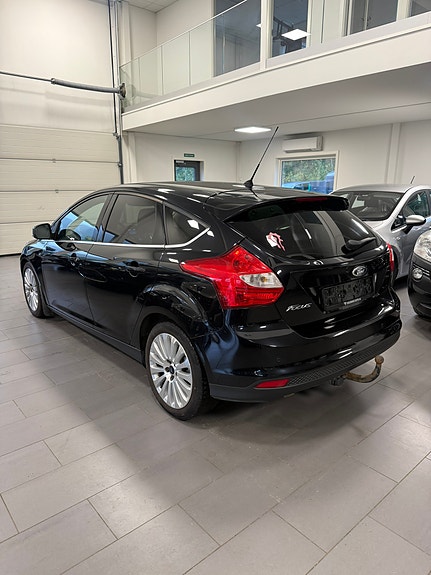Ford Focus 4 of 17