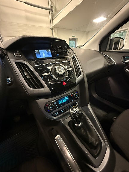 Ford Focus 10 of 17