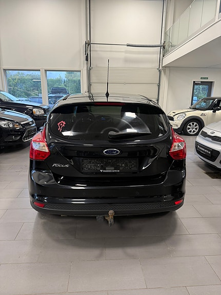 Ford Focus 5 of 17
