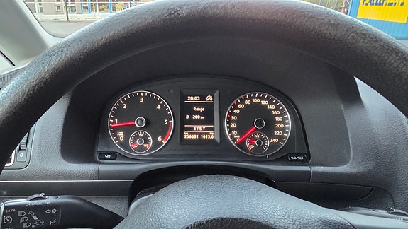 Volkswagen Touran 17 of 26