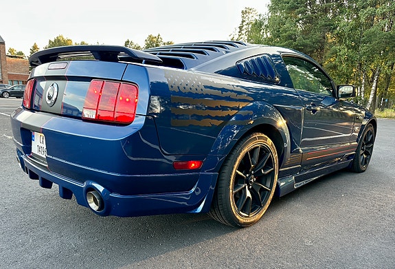Ford Mustang 11 of 30