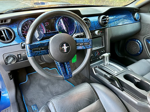 Ford Mustang 27 of 30