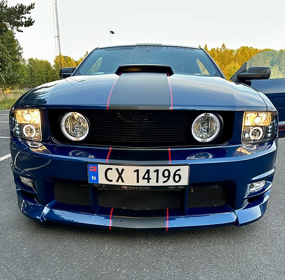 Ford Mustang 9 of 30