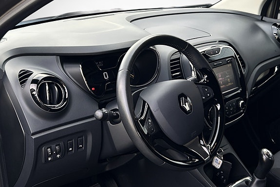 Renault Captur 10 of 16