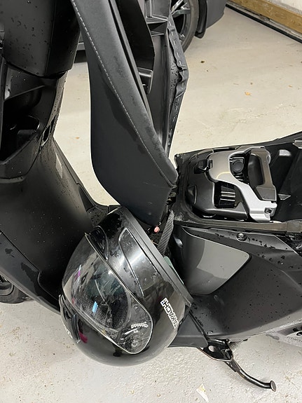Yamaha NEO’S dual battery 17 of 27