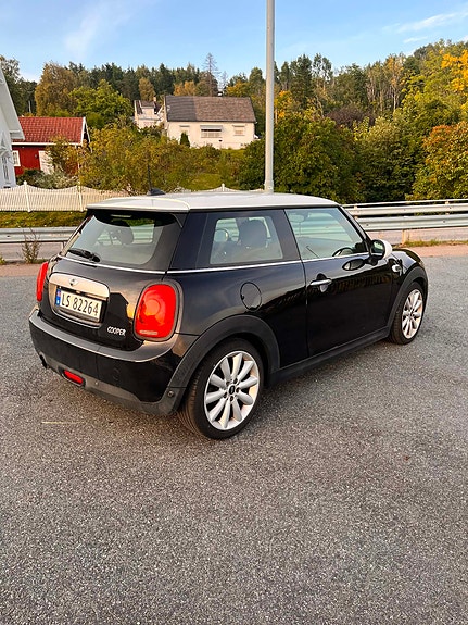 MINI Cooper 5 of 30