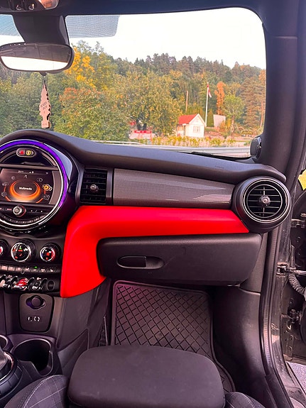 MINI Cooper 20 of 30
