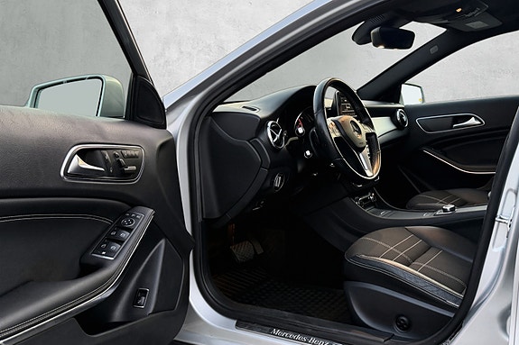 Mercedes-Benz GLA220 9 of 30