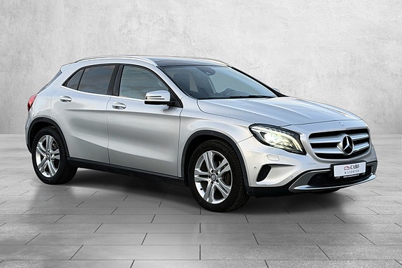 Mercedes-Benz GLA220 3 of 30