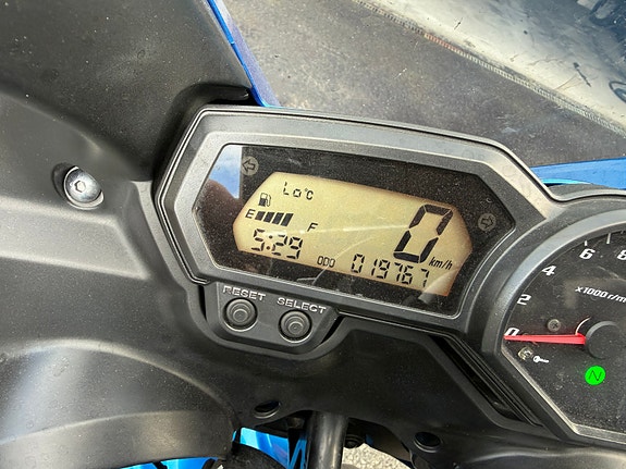 Yamaha FZ6-S S2 Fazer 5 of 9