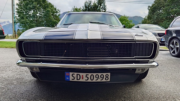 Chevrolet Camaro 10 of 21