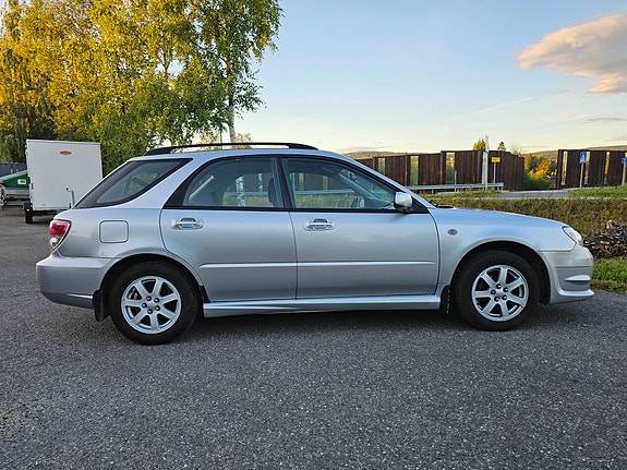 Subaru Impreza 8 of 19