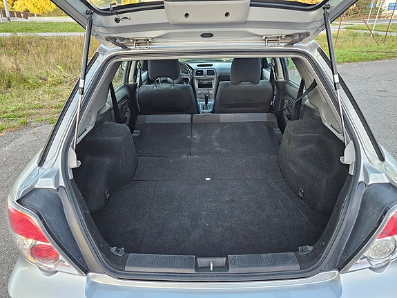 Subaru Impreza 16 of 19