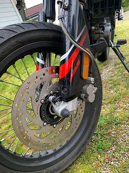 Aprilia SX 125 Super Motard 8 of 10