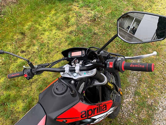 Aprilia SX 125 Super Motard 5 of 10