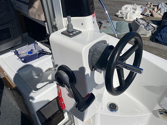 Grei weekend-/fiskebåt, 150hk, 2018 mod., mye utstyr. 4 of 21
