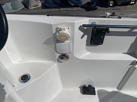 Grei weekend-/fiskebåt, 150hk, 2018 mod., mye utstyr. 13 of 21