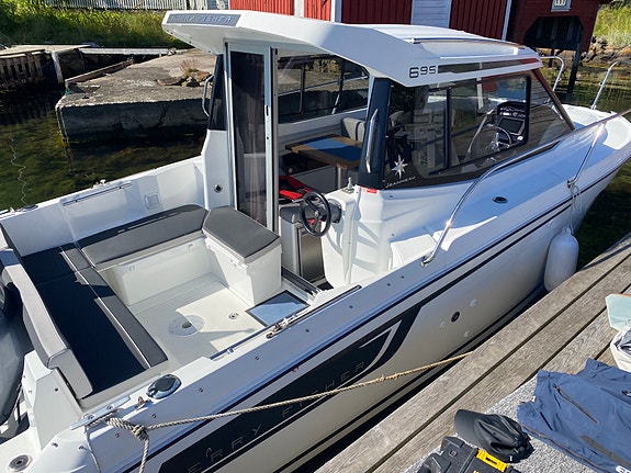 Grei weekend-/fiskebåt, 150hk, 2018 mod., mye utstyr. 3 of 21