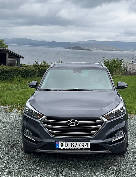 Hyundai Tucson 2 of 28