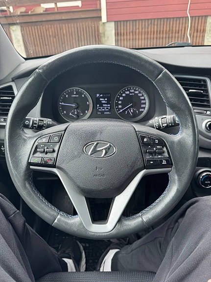 Hyundai Tucson 22 of 28