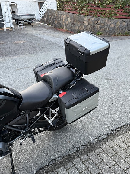BMW BMW R 1250 GS Triple Black 8 of 8