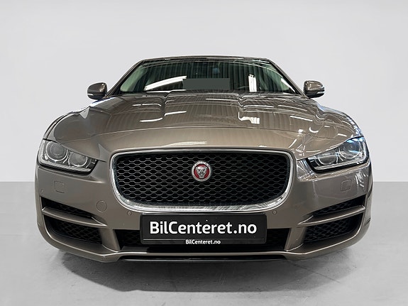 Jaguar XE 3 of 29