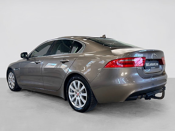 Jaguar XE 7 of 29