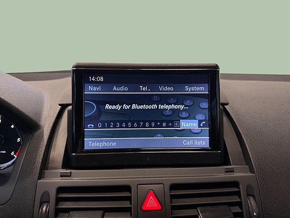 Mercedes-Benz C200 25 of 30