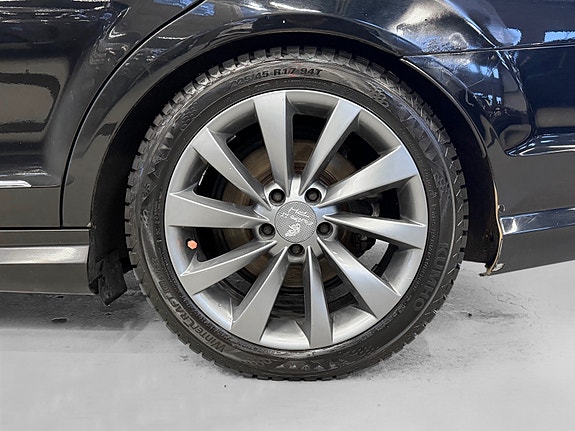 Mercedes-Benz C200 7 of 30